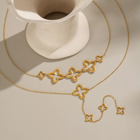 Hollow Four Leaf Clover Flower Pendant Necklace Stainless Steel Gold Plated Waterproof Elegant Jewelry For Women