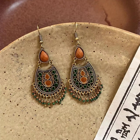 Orecchini Bohémien Vintage A Goccia D'acqua Con Perno In Argento Lega Design Traforato E Perline In Resina Colorate Nappa Stile Etnico