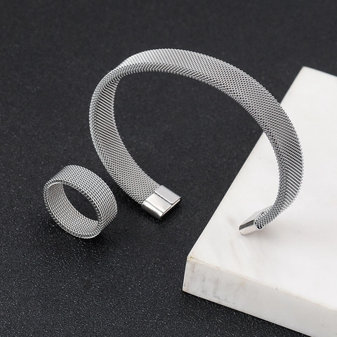 Minimalistische Titanium Stalen Sieradenset Met Geweven Mesh Armband En Bijpassende Ring Voor Dames En Heren Punkstijl