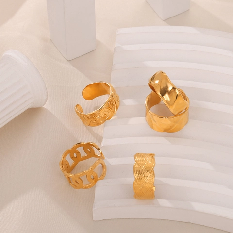Vintage Titanium Steel Gold Plated Adjustable Open Ring For Women Geometric Texture Minimalist Finger Jewelry Retro Niche Ring