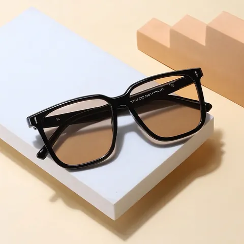 Square Oversized Sunglasses For Women Men UV400 Protection Fashion Retro PC Frame Travel Vacation Eyewear Classic