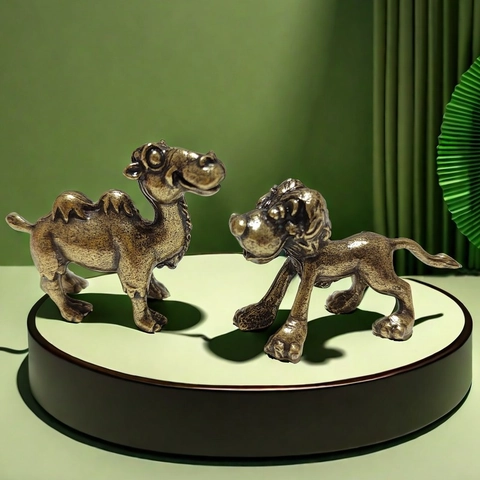 Retro Antique Brass Animal Figurine Miniature Lion Camel Desktop Decor Ornament Tea Pet Metal Craft Handcrafted Style