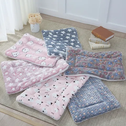 Tapis De Sommeil Épais Pour Animaux Couverture Chaude En Flanelle Peluche Panier Pour Chiens Chats Lavable