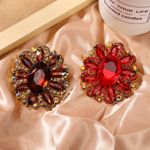 Vintage Baroque Flower Brooch Pendant Alloy Crystal Rhinestone Court Style For Women Clothing Decoration