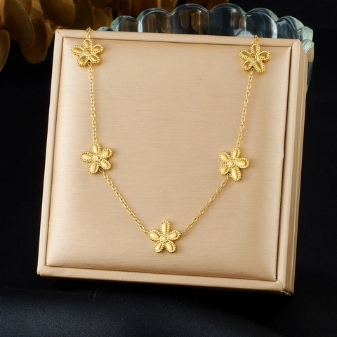 Elegante Collana Con Pendente A Fiore E Orecchini Gioielli In Acciaio Inossidabile Placcato Oro Per Donna Moda