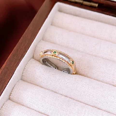 Vintage Tweekleurige Koperen Open Ring Met Groene Zirkoon Ovale Milgrain Textuur Verstelbare Vingersieraden Dames