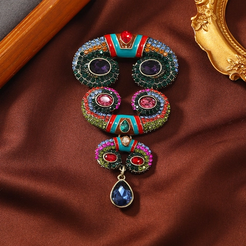 Baroque Retro Brooch Pendant For Women Alloy With Colorful Rhinestones And Enamel Ethnic Style Horn Shape Jewelry