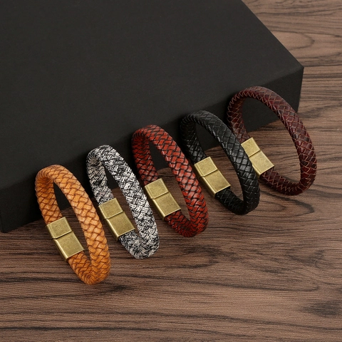 Men Woven Leather Bracelet Retro Handcrafted Bangle With Vintage Alloy Magnetic Clasp Unisex Jewelry