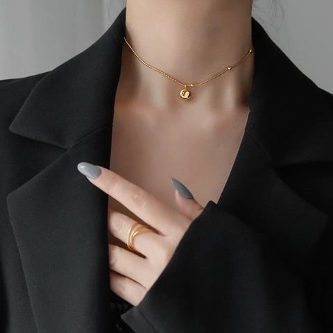 Minimalist Titanium Steel Round Bean Lucky Letter Engraved Pendant Necklace For Women 18K Gold Plated Clavicle Chain Jewelry