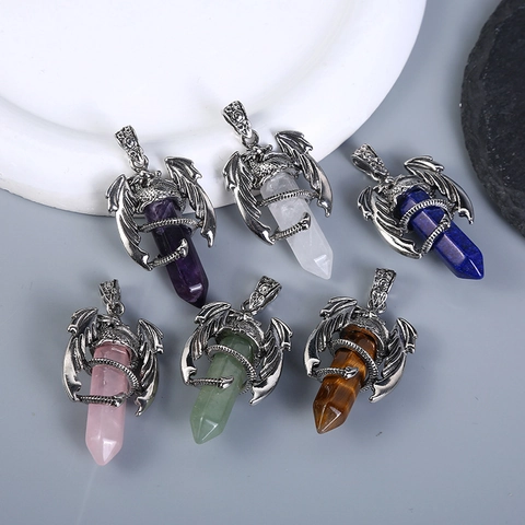Draak Omwikkelde Kristallen Ketting Natuursteen Zeshoekige Kolom Hanger Gothic Fantasy Sieraden
