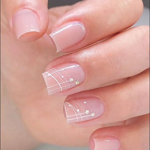 Press On Nägel Französischer Kurzquadratischer Stil Gelee Rosa Falsche Fingernägel Weiße Linien Strasssteine Damen