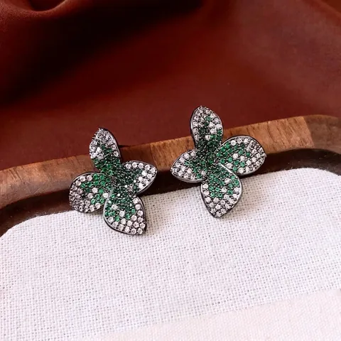 Orecchini A Lobo A Fiore Vintage Con Zircone Verde Bianco Corpo In Rame E Perno In Argento Sterling 925 Gioielli Eleganti