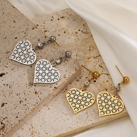 Hollow Heart Pendant Earrings Stainless Steel Rhinestone Ins Fashion Niche Design For Women