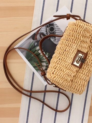 Women Woven Crossbody Bag Paper Rope Small Square Shoulder Bag With PU Strap Metal Lock For Summer Beach Vacation