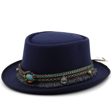 Cappello Fedora Etnico Boho Testa Piatta Tesa Larga Feltro Poliestere Con Nappine Perline Turchese Moneta Metallo Decor