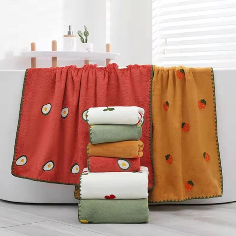 Serviette De Bain Absorbante En Polaire Corail Avec Broderie De Fruits Bord Ondulé Pour Salle De Bain Douce