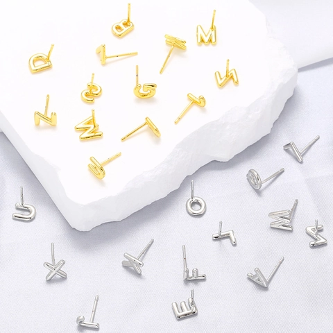 Initialen Buchstaben Ohrstecker Poliertes Kupfer Gold Platin Überzogen Minimalistischer Schicker Modeschmuck Damen
