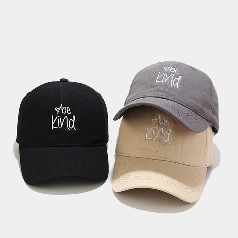 Gorra De Béisbol De Algodón Bordado Be Kind Corazón Simple Ajustable Visera Curva Sombrero Protección Solar Unisex