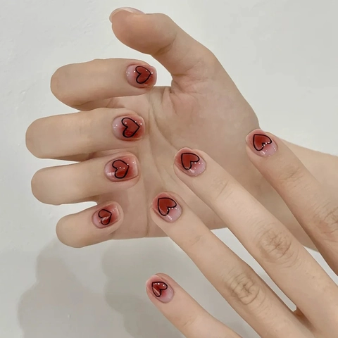 Press On Nails Kurz Rund Eckig Rosa Blush Farbverlauf Herzmuster Süßer Niedlicher Stil Künstliche Fingernägel Dekorativ