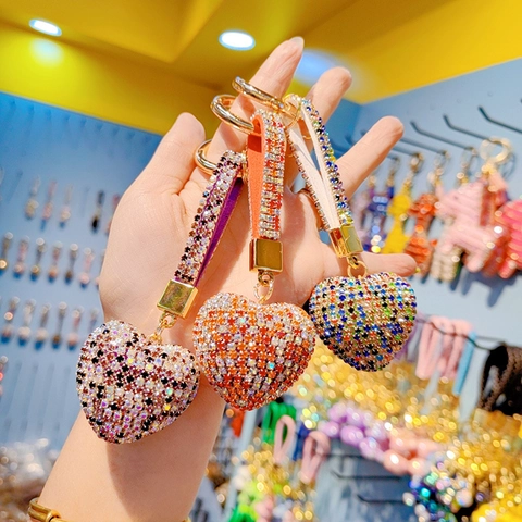 Luxury Sparkling Rhinestone Heart Keychain Cute Faux Leather Strap Bag Charm For Women Girls Metal Heart Pendant Keyring Gift