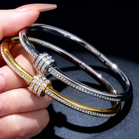 Edelstahl Armreif Damen Strass Steine Schlanke Taille Design Nicht Verblassend Eleganter Modeschmuck