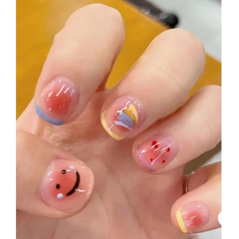 Press On Nägel Smiley Gesicht Blush Pink Kurz Rund Falsche Nagelspitzen Bunt Süß DIY Maniküre Für Frauen Mädchen