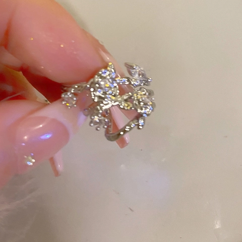 Zirconia Bloem Ear Cuff Oorklem Zonder Piercing Koper Floraals Koreaanse Stijl Voor Vrouwen Elegant Zilverkleurig