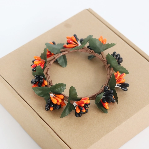 Artificial Berry Candle Ring Halloween Decoration Orange Black Stone Powder Pip Berries Satin Leaves Autumn Table Centerpiece