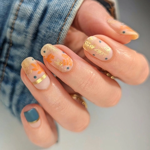Unghie Finte Press On Forma Quadrata Motivo Foglie Verdi Linea Dorata Manicure Elegante Per Donna