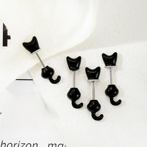 Black Cat Ear Cartilage Stud Titanium Steel Copper Enamel Rhinestone Screw Back Piercing Jewelry Unique Style Women