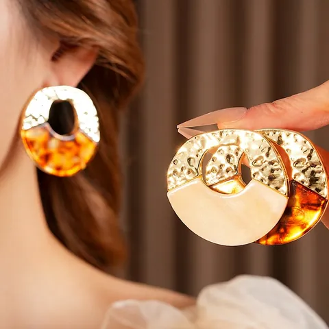 Retro Round Hammered Metal Acrylic Earrings With Silver Earring Post Geometric Irregular Jewelry For Women