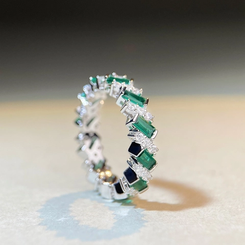 Anello Eternity in Argento Sterling 925 Taglio Smeraldo Zirconia Lussuoso Anello Geometrico Sovrapponibile per Anniversario Donna Gioielli