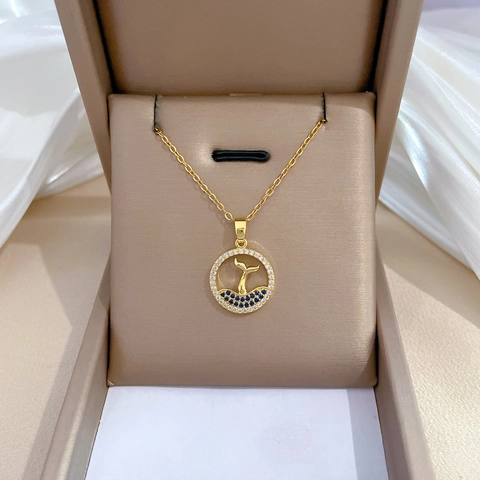 Collana Con Ciondolo A Coda Di Balena Acciaio Inossidabile Rame Placcato Oro Con Zirconia Cubica Blu Bianco Per Donna