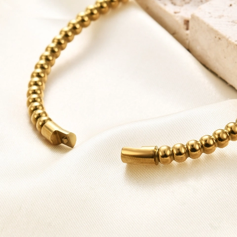 Minimalistisches Poliertes Rundperlen Armreif Edelstahl Scharnierverschluss Mode Schmuck