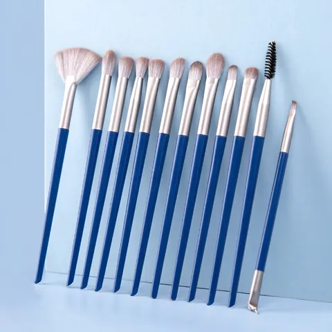 Professionelle Make-up-Pinsel Synthetikfaserborsten Kunststoffgriff Für Augen Gesicht Grundierung Verblendung Konturierung Beauty-Tools
