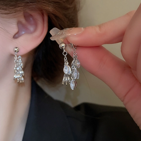 Elegant Leaf Tassel Drop Earrings Copper Zircon With 925 Sterling Silver Earring Post For Women Niche Fashion Jewelry