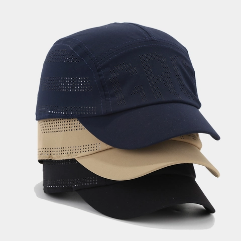 Cappellino Da Baseball Traspirante Ad Asciugatura Rapida Cappello Sportivo Con Perforazione Laser Tesa Corta Regolabile