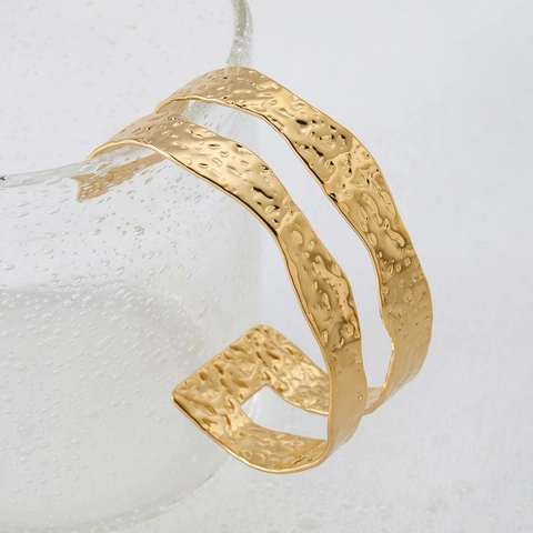 Brazalete De Acero Inoxidable De Doble Capa Con Textura Martillada Irregular Pulsera Abierta Ajustable Estilo Punk