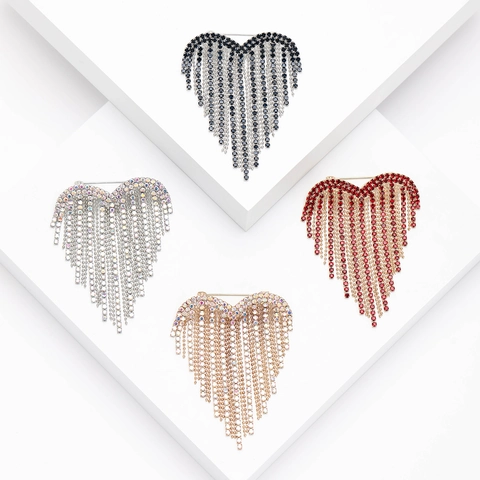 Spilla Trendy a Forma di Cuore con Nappe e Strass in Lega Intarsiata con Frange di Cristallo Scintillante per Abiti Cappotto Donna Moda Gioielli Accessori