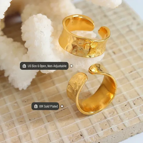 Anello Largo Martellato Acciaio Al Titanio Placcato Oro 18K Trama Irregolare Gioielli Stile INS Minimalista Vintage