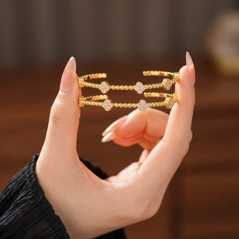 Brazalete Flor Trébol Cobre Chapado Oro Circón Borde Perlado Puño Abierto Ajustable Joyería Elegante Para Mujer
