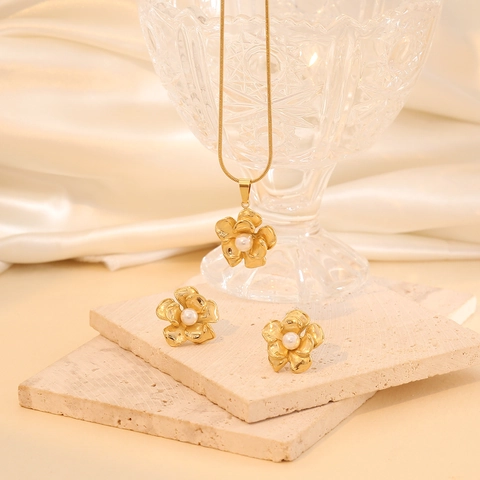 Minimalist 18K Gold Plated Titanium Steel Jewelry For Women Irregular Wave Flower Spiral Necklace Earrings Fashion Gift