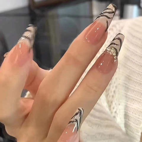 Unghie Finte Lunghe A Bara Motivo Zebra Rosa Nude Strass Decorativi Punte Per Unghie Manicure Artificiale Donna