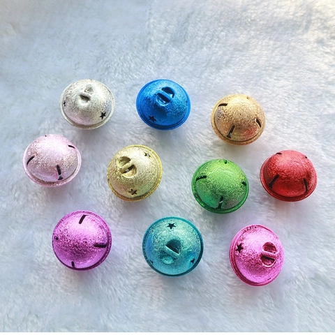 Dekorative Metallglocken Sternenausschnitt Mattes Finish DIY Handwerk Weihnachtsbaumschmuck Haustierhalsband Zubehör