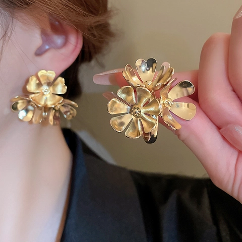 Flower Stud Earrings Alloy Jewelry With 925 Sterling Silver Earring Post Retro French Minimalist Fashion Niche For Women