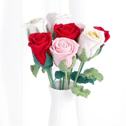 Handmade Crochet Knitted Rose Flowers Yarn Artificial Floral Stems For Valentine's Day Gifts Wedding Home Decor Aesthetic