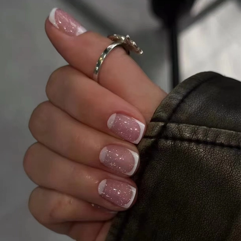 Faux Ongles À Presser French Tip Dégradé Rose Nude Scintillant Amovibles Élégants Pour Femmes Pour Un Look Quotidien