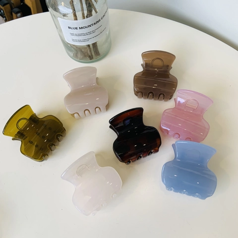 Pince À Cheveux Élégante En Forme De Vase Pour Femmes Plastique Boucle Papillon Épaisse Queue De Cheval Accessoire Minimaliste