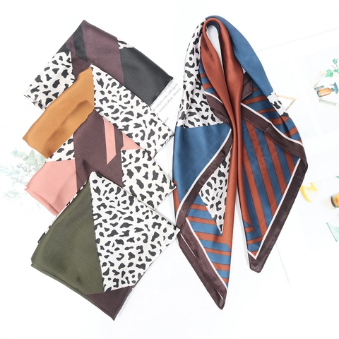 Elegante Foulard Quadrato In Raso Di Raso Artificiale Bandana Per Donna Stampa Leopardata Paisley Moda Retrò