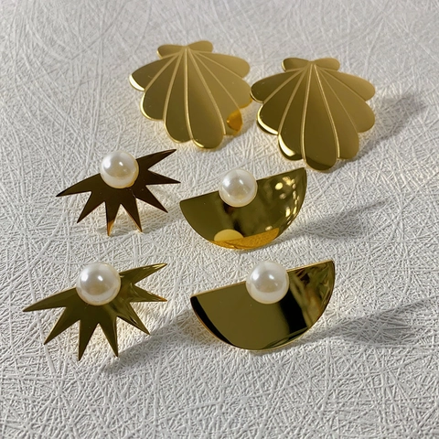 Orecchini A Lobo In Acciaio Inossidabile Placcato Oro Conchiglia Stella Perla Artificial Geometrica Moda Donna